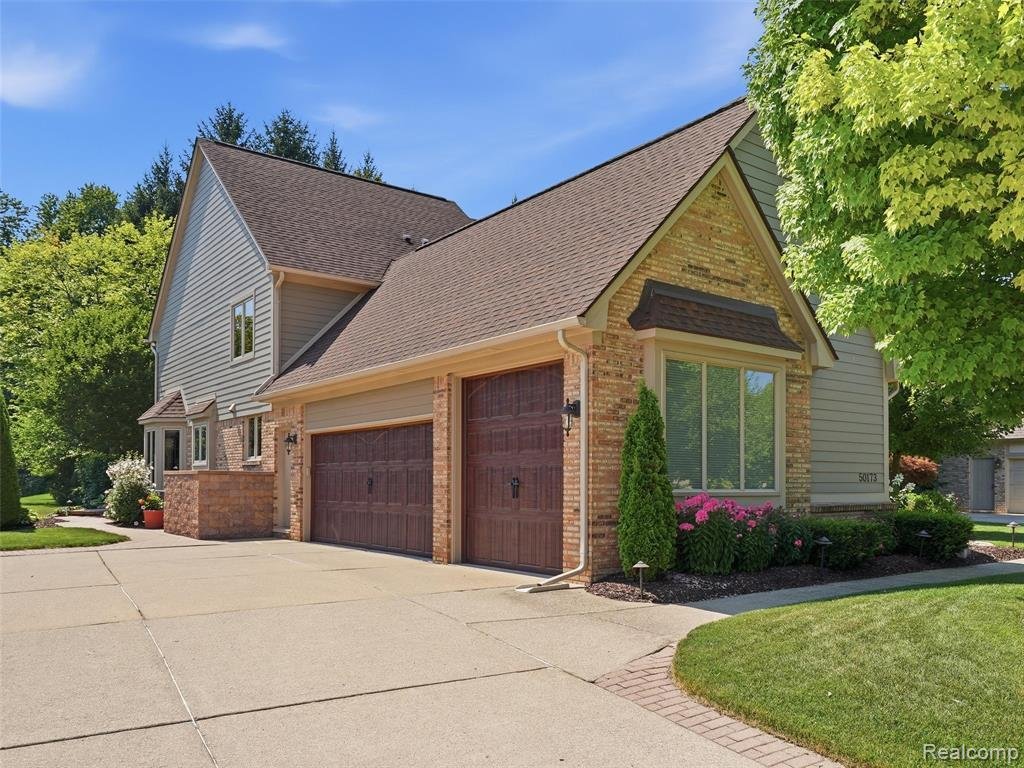 House in Sterling Heights, Michigan, United States 1 - 18596547