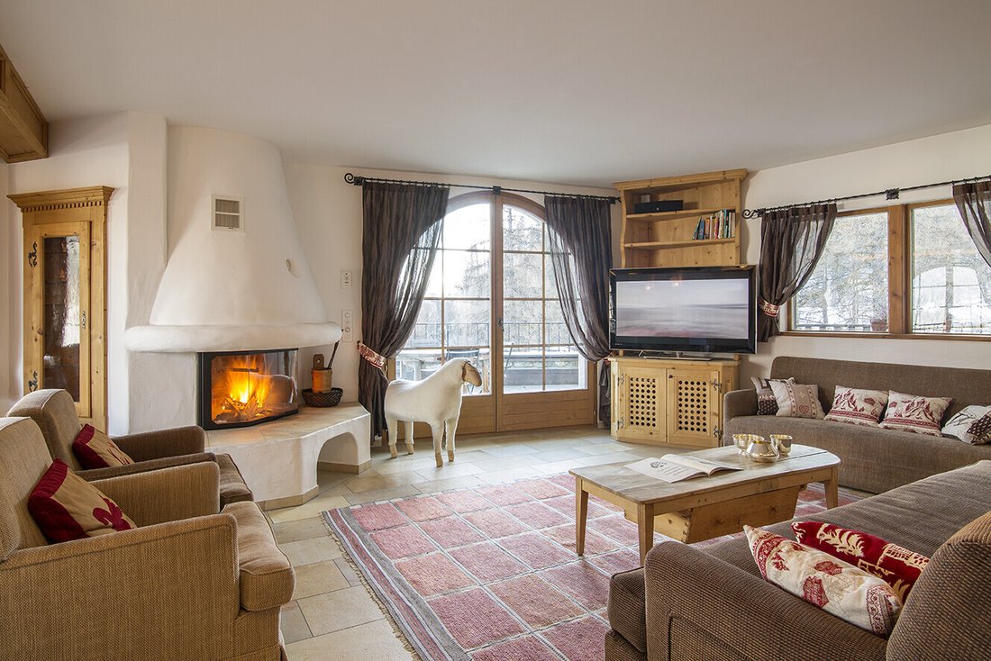 House in La Punt-Chamues-ch, Grisons, Switzerland 2 - 18514418