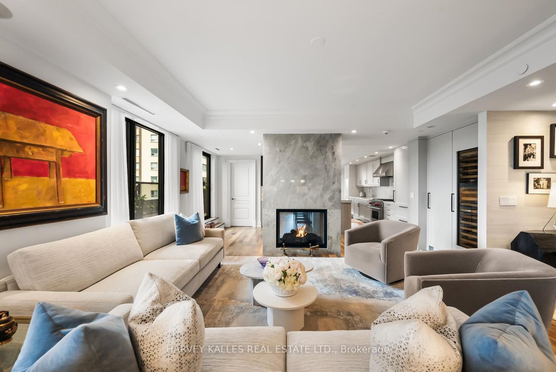 Condo in Toronto, Ontario, Canada 3 - 18603508