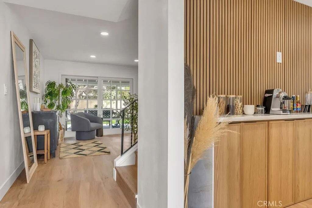 Condo in Cypress, California, United States 4 - 18601878