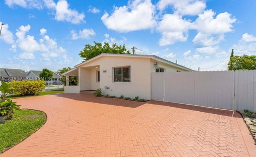 House in Hialeah, Florida, United States 1