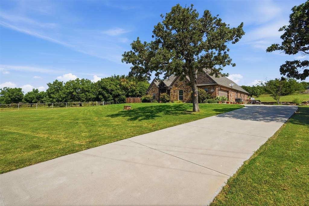 House in Weatherford, Texas, United States 3 - 18597637