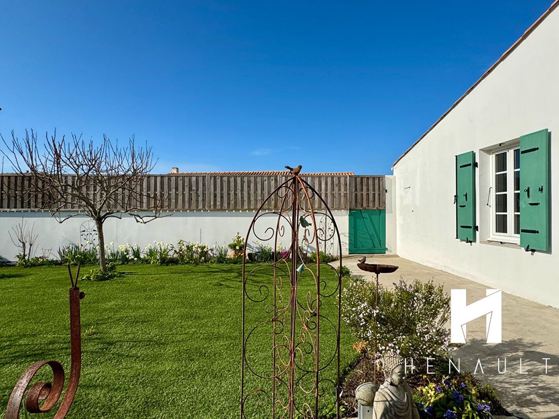 House in Le Bois-Plage-en-Ré, Nouvelle-Aquitaine, France 3 - 18598061
