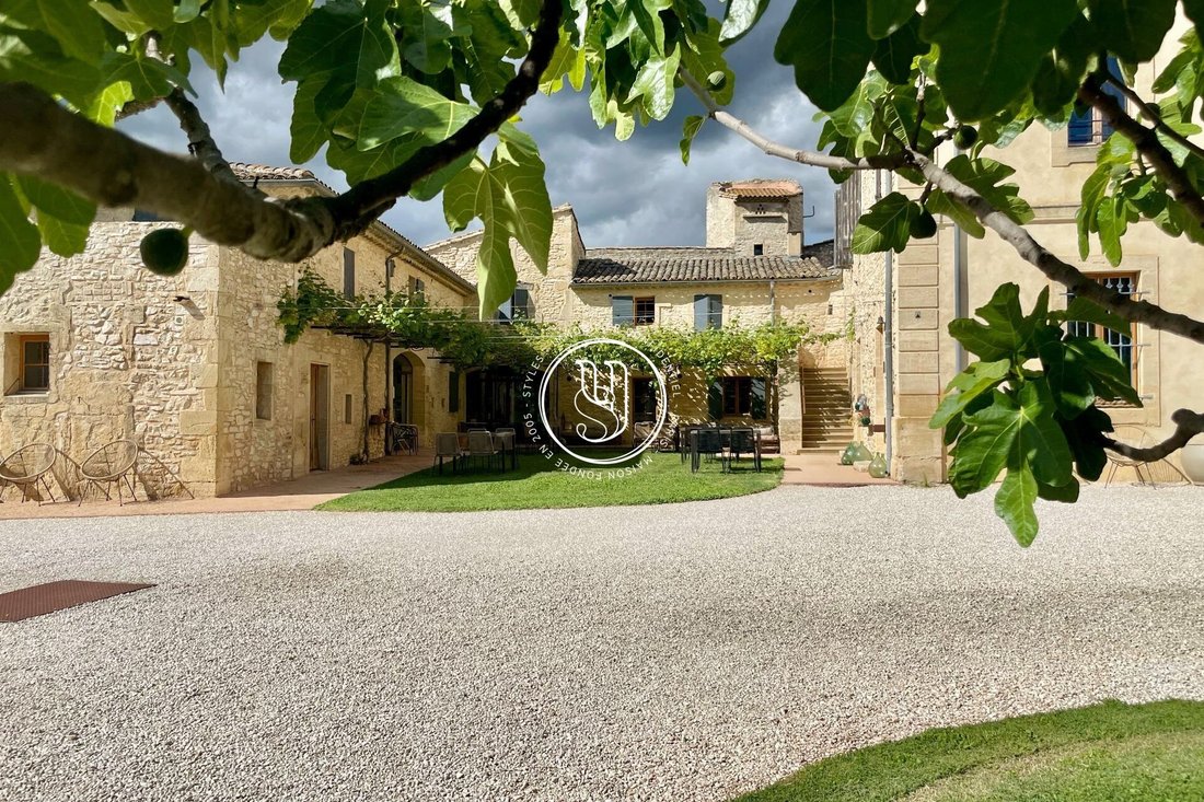 Villa in Uzès, Occitania, France 3 - 18598249