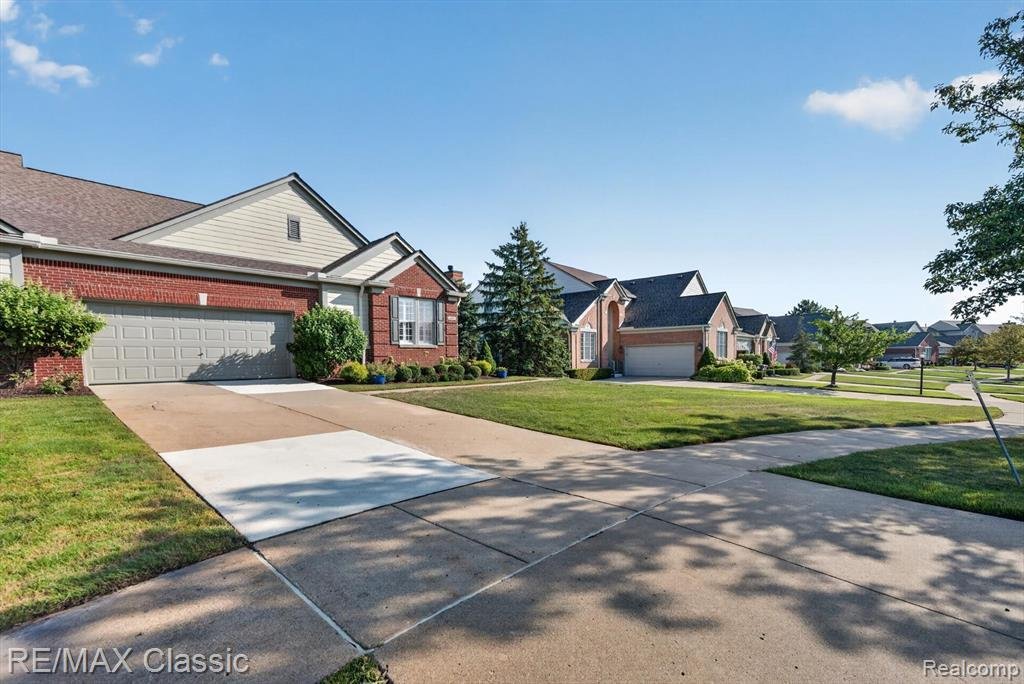 Condo in Township of Northville, Michigan, United States 3 - 18596559