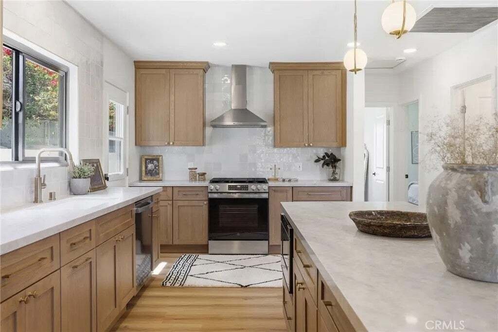 House in Signal Hill, California, United States 5 - 17633300