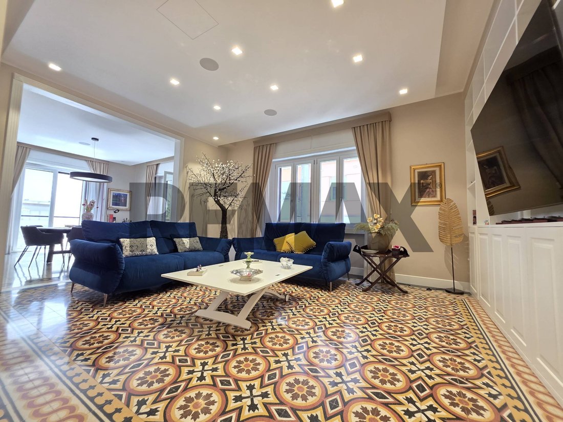 Apartment in Center, Cosenza, Calabria 1 - 18603430