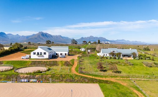 Farm Ranch in Stellenbosch, Western Cape, South Africa 1