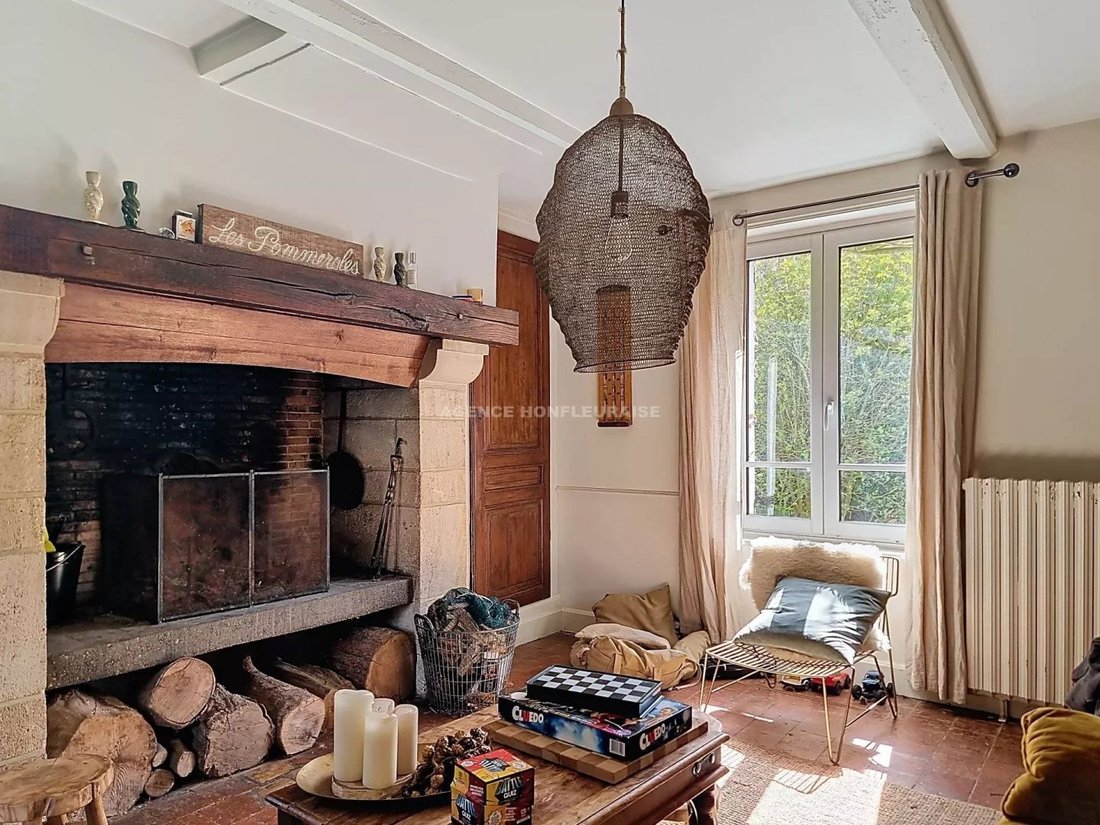 House in Secteur Sauvegarde, Honfleur, France 2 - 18597638