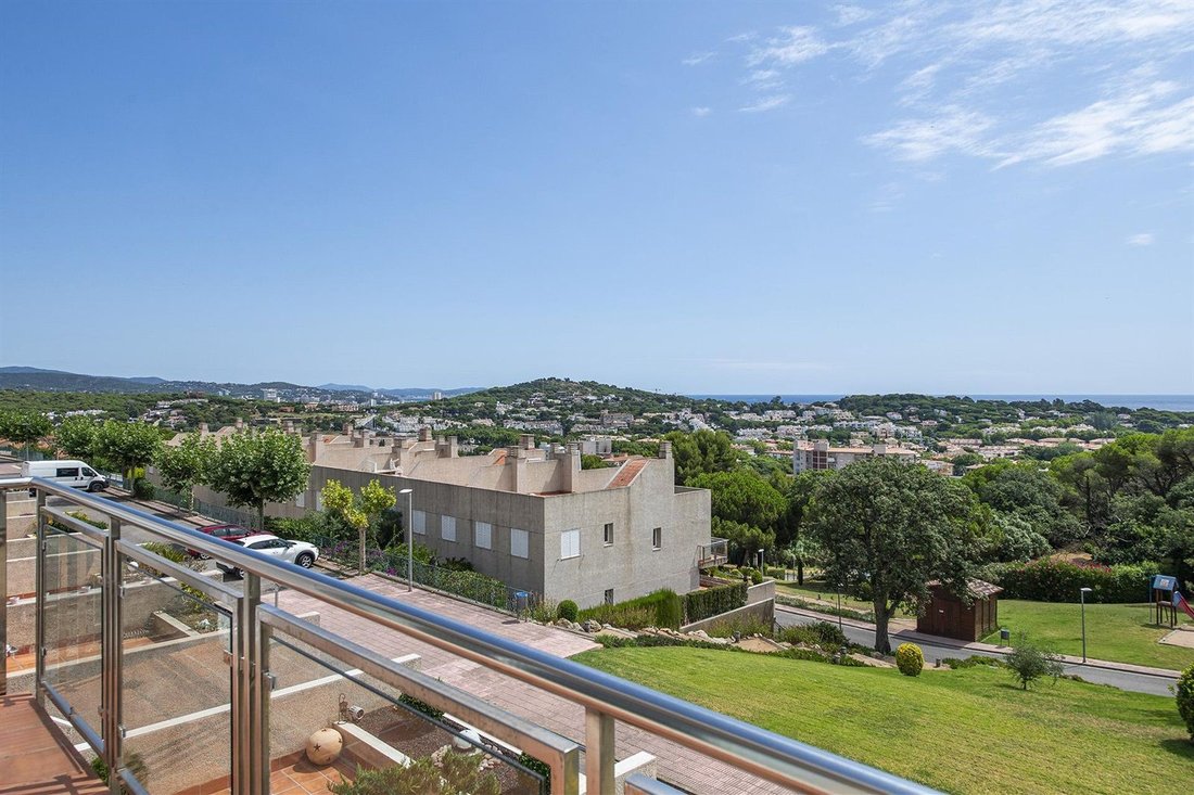 Townhouse in Sant Feliu de Guixols, Catalonia, Spain 1 - 18596933