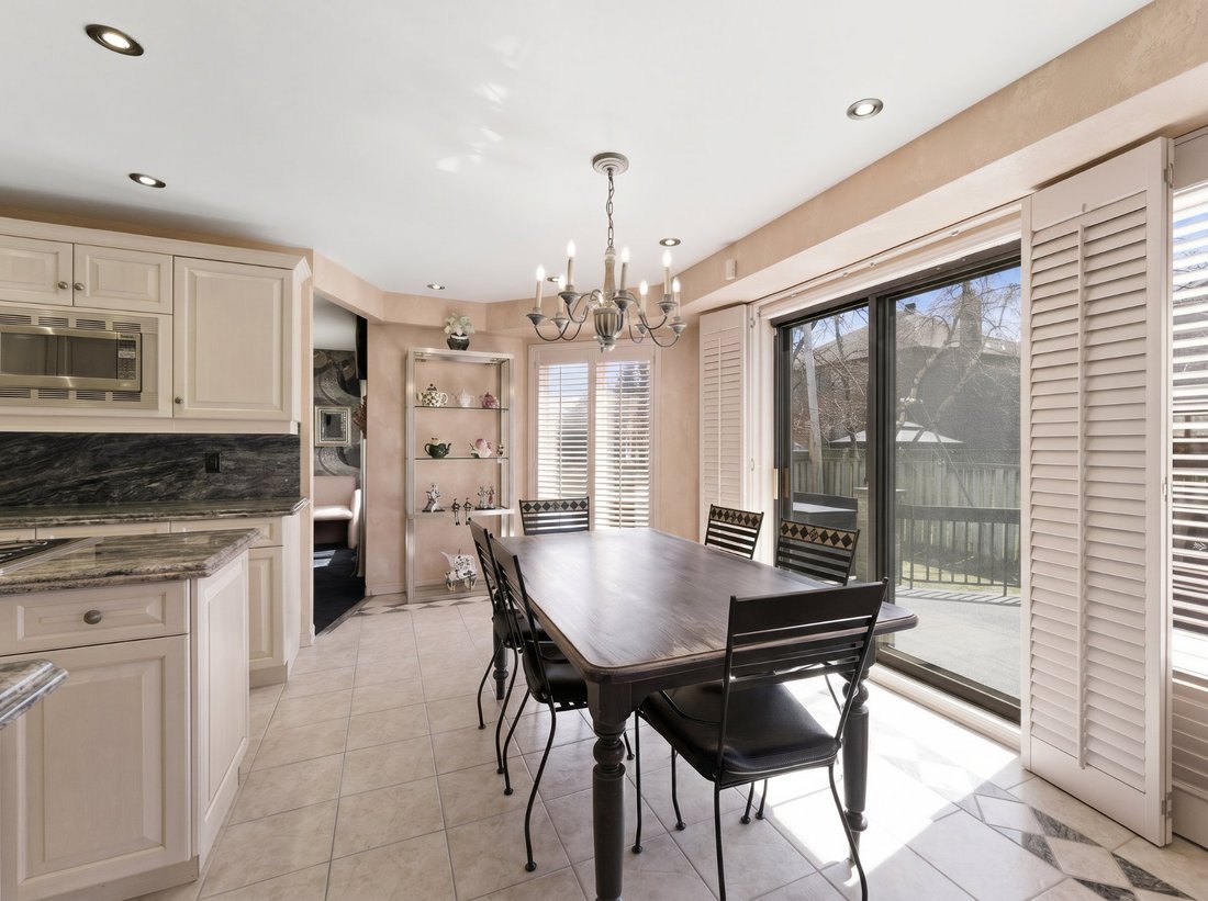 House in Dollard-Des Ormeaux, Quebec, Canada 4 - 18599600