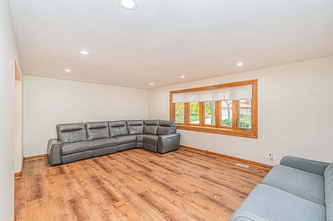 House in Schaumburg, Illinois, United States 3 - 18601400