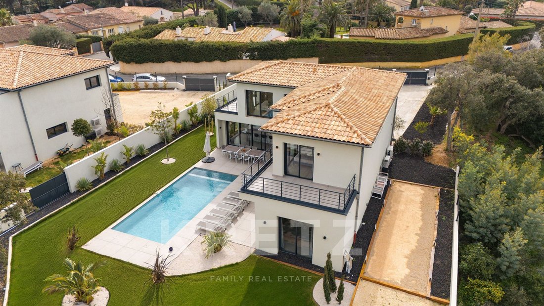 Villa in Nartelle-Noyer-Bellevue-bd des Sardinaux, Sainte-Maxime, France 1 - 18603084