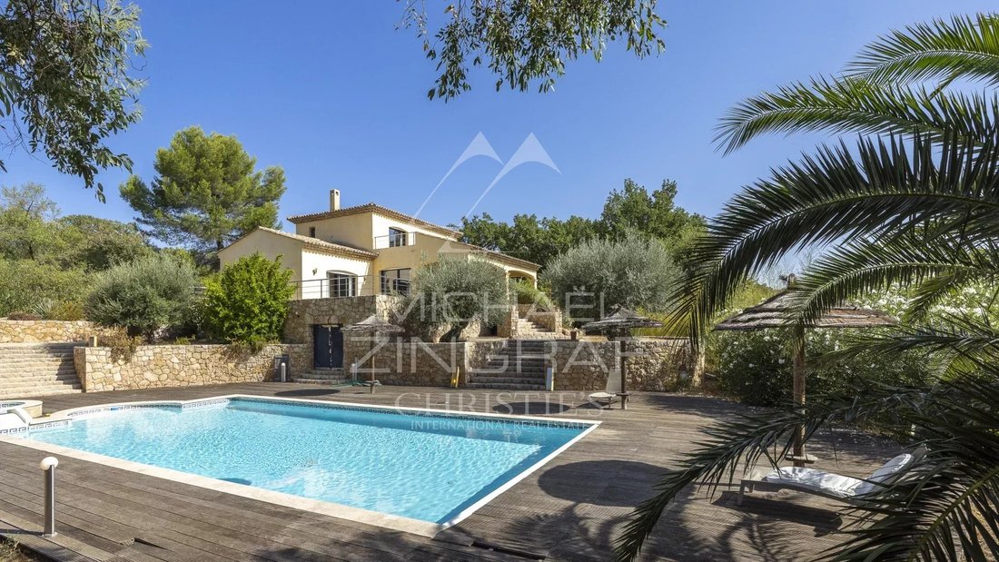 Villa in Fayence, Provence-Alpes-Côte d'Azur, France 2 - 18598692