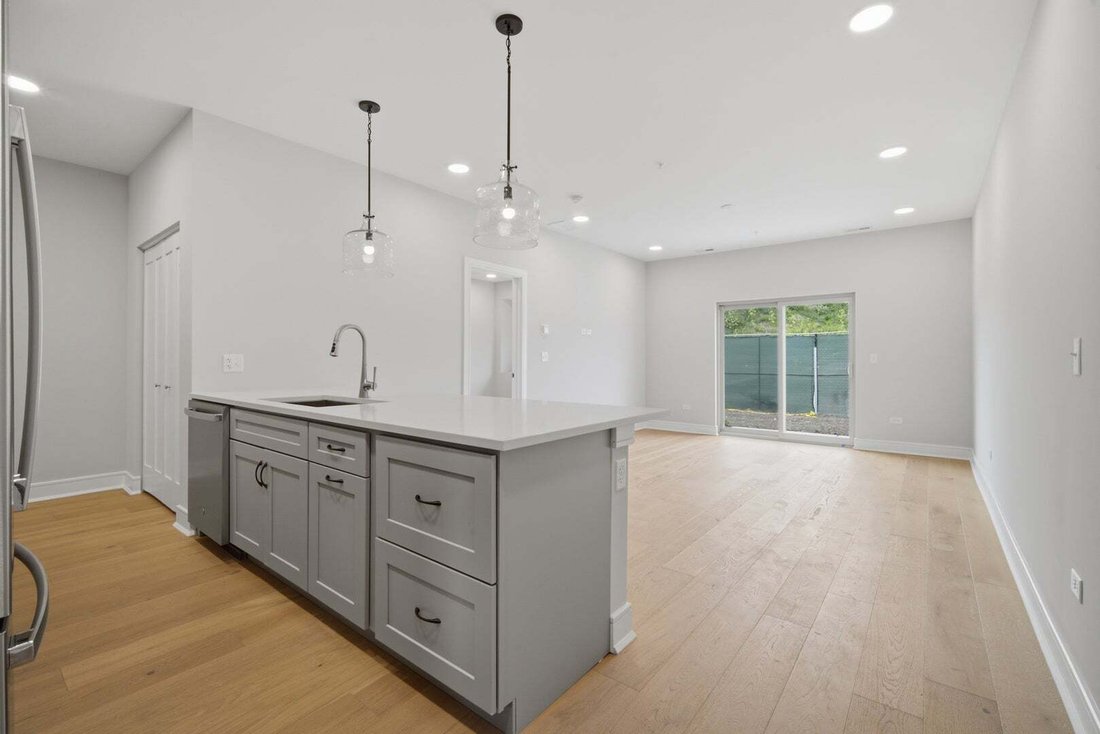 Townhouse in Wheeling, Illinois, United States 4 - 18601440