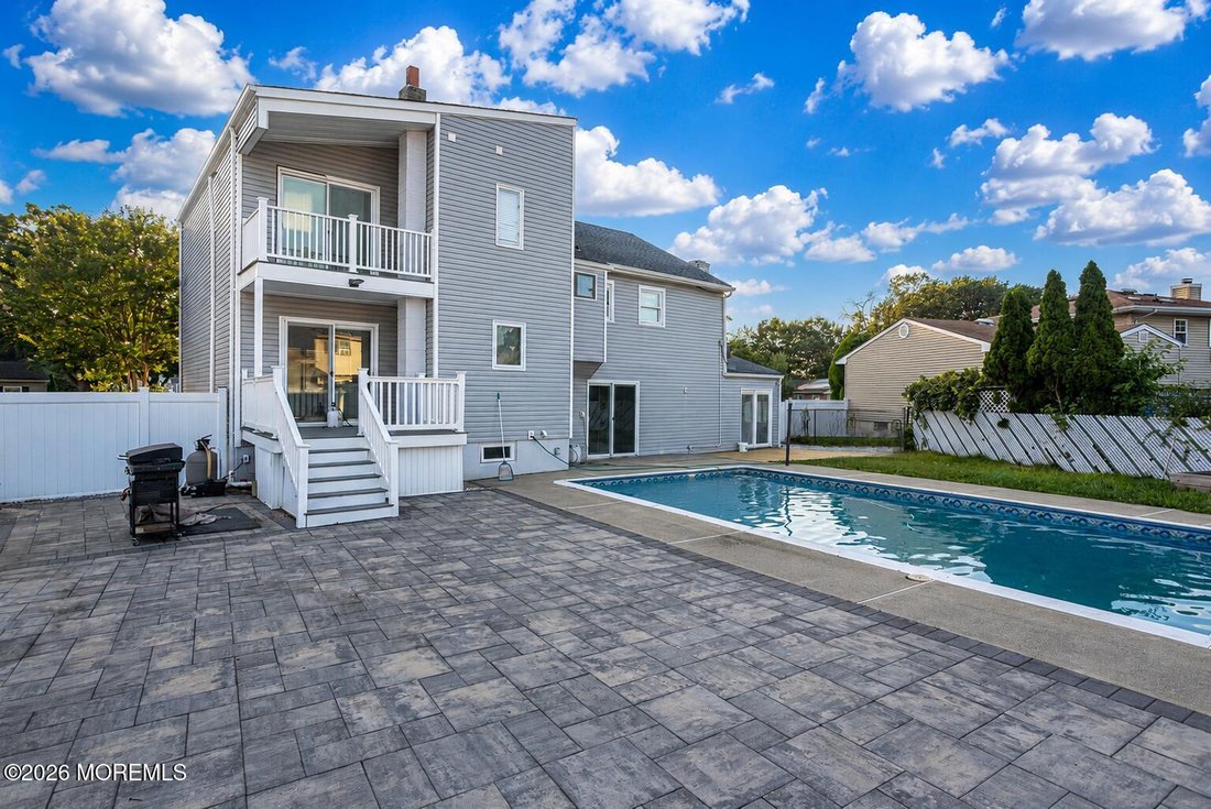 House in Sayreville, New Jersey, United States 4 - 18600820