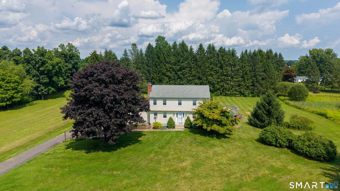 House in Brookfield, Connecticut, United States 3 - 18599930