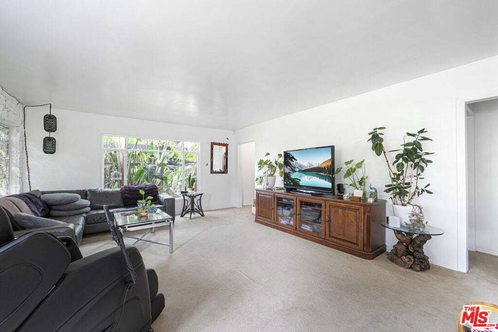 House in Los Angeles, California, United States 4 - 18601034