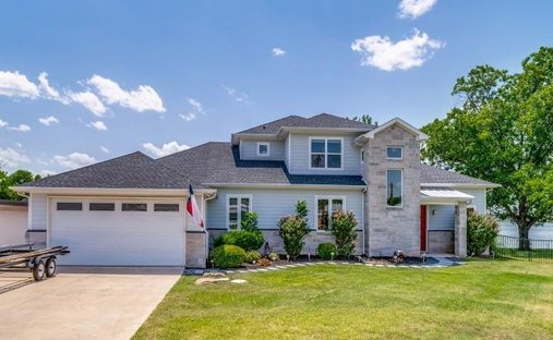 House in Granbury, Texas, United States 1