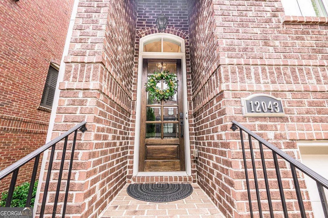 Townhouse in Alpharetta, Georgia, United States 5 - 18589076