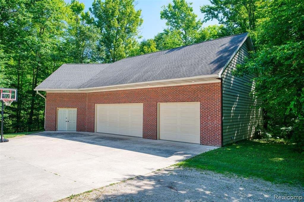 House in Brighton, Michigan, United States 2 - 18600108