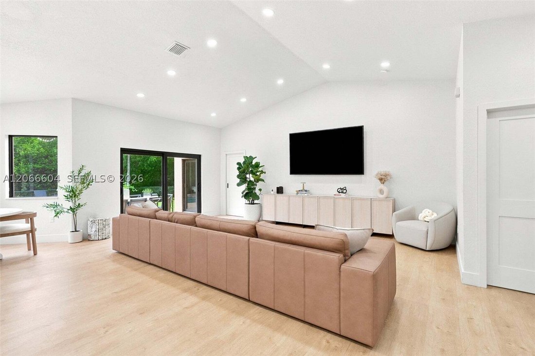 House in Miramar, Florida, United States 3 - 18601018