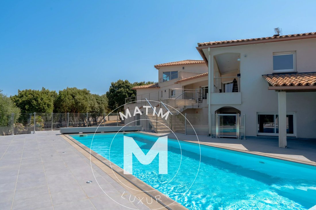 Villa in Bonifacio / Bunifaziu, Corsica, France 3 - 18602737