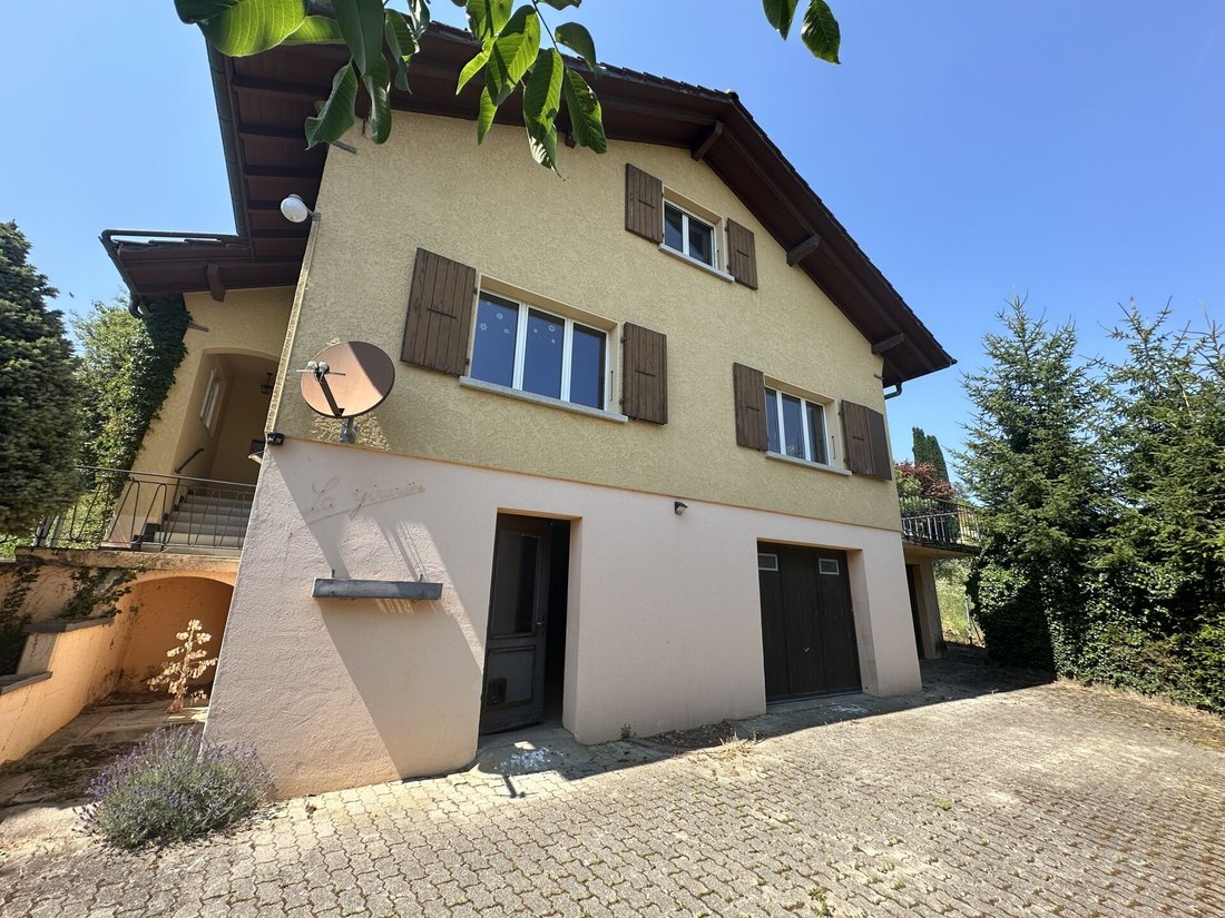 Villa in Vully-les-Lacs, Vaud, Switzerland 1 - 18599804