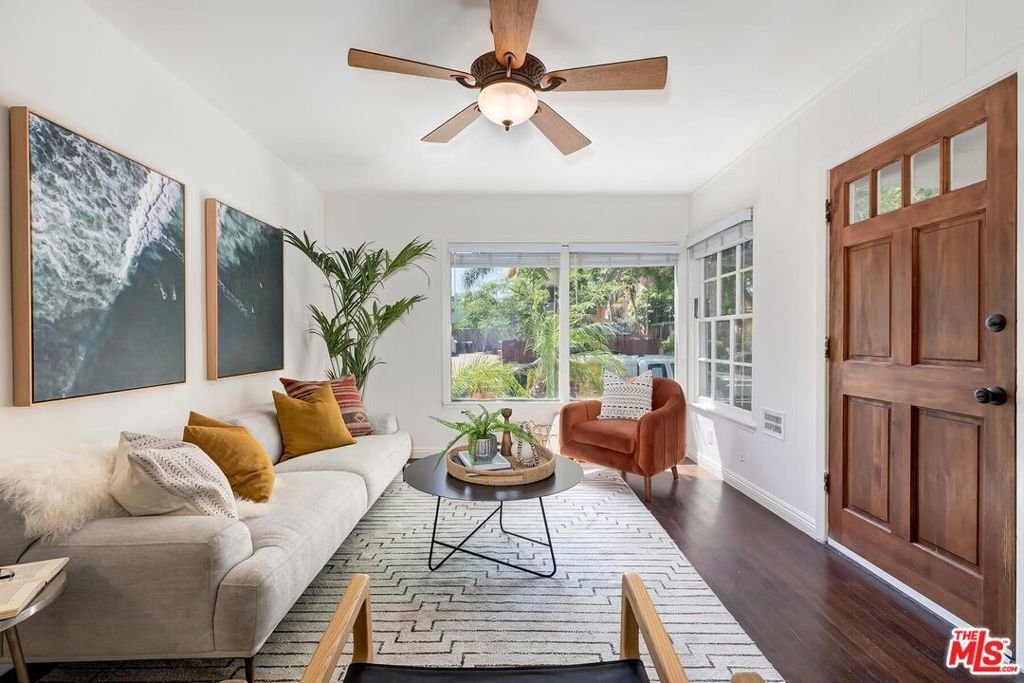 Culver City, California, United States 3 - 18596907