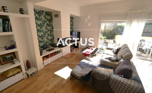 House in Centre Ville, Salon-de-Provence, France 1