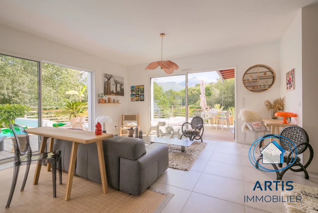 Villa in Mendi-Choko-Karrikatxar-Olhette, Urrugne, France 5 - 18603925