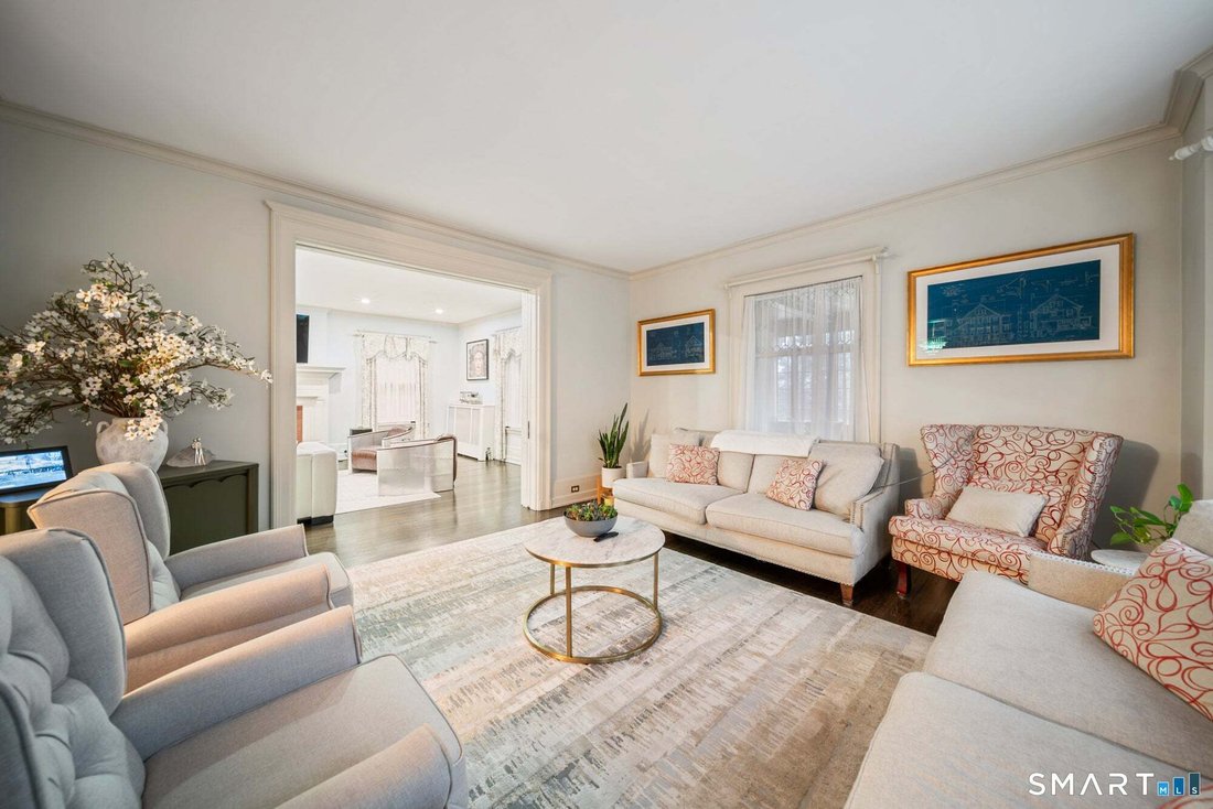 House in Naugatuck, Connecticut, United States 4 - 18599954