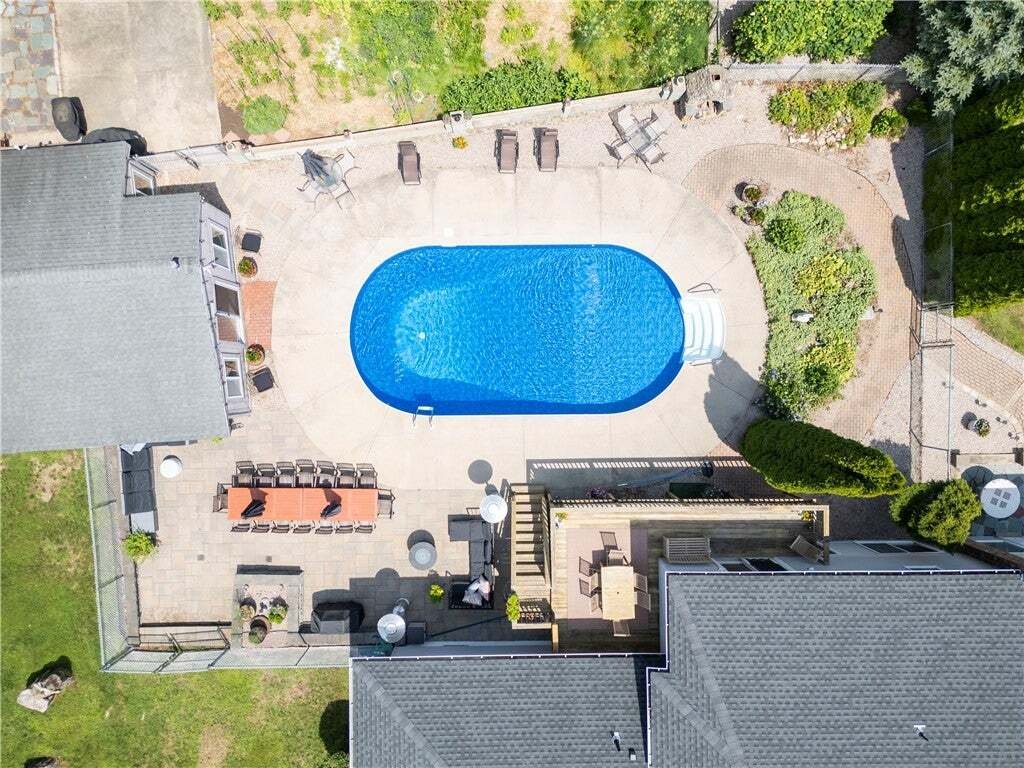 House in Westerly, Rhode Island, United States 4 - 18600035