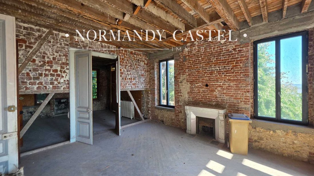 Estate in Secteur Sauvegarde, Honfleur, France 4 - 18600709