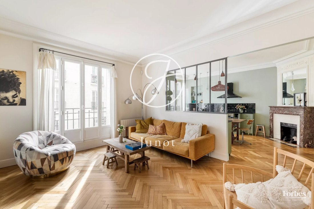Apartment in Grandes Carrières-Clichy, Paris 18e Arrondissement, Paris 5 - 18602804
