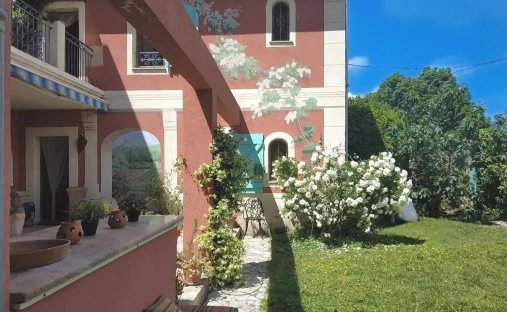 Casa en Correns, Provenza-Alpes-Costa Azul, Francia 1