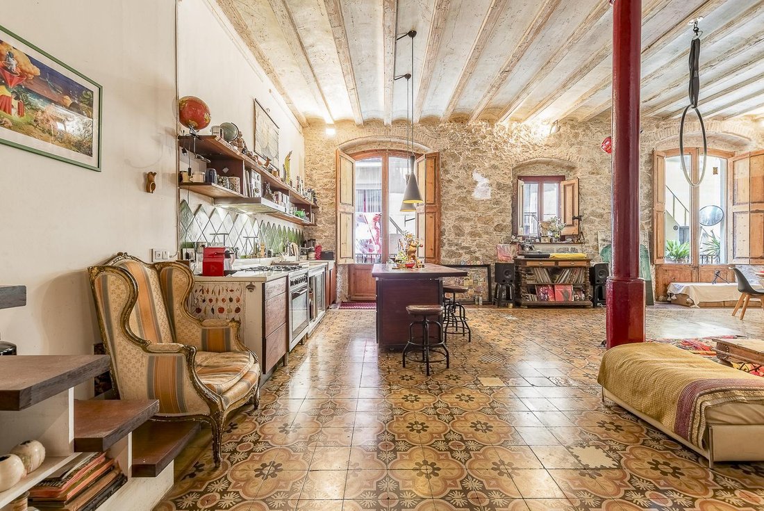 Apartment in Ciutat Vella, Barcelona, Spain 5 - 18598036