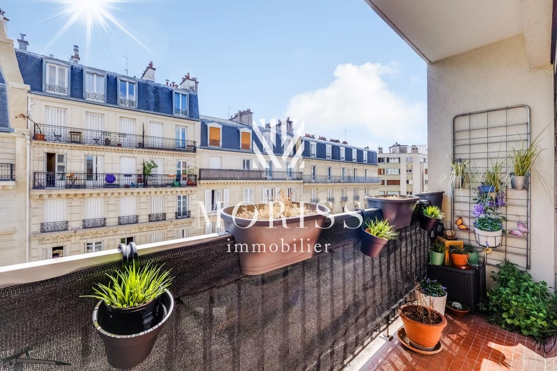 Apartment in Batignolles-Cardinet, Paris 17e Arrondissement, Paris 4 - 18593088