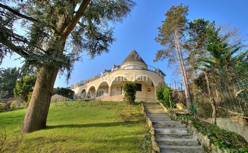 House in Reine-Mairie, Boulogne-Billancourt, France 1