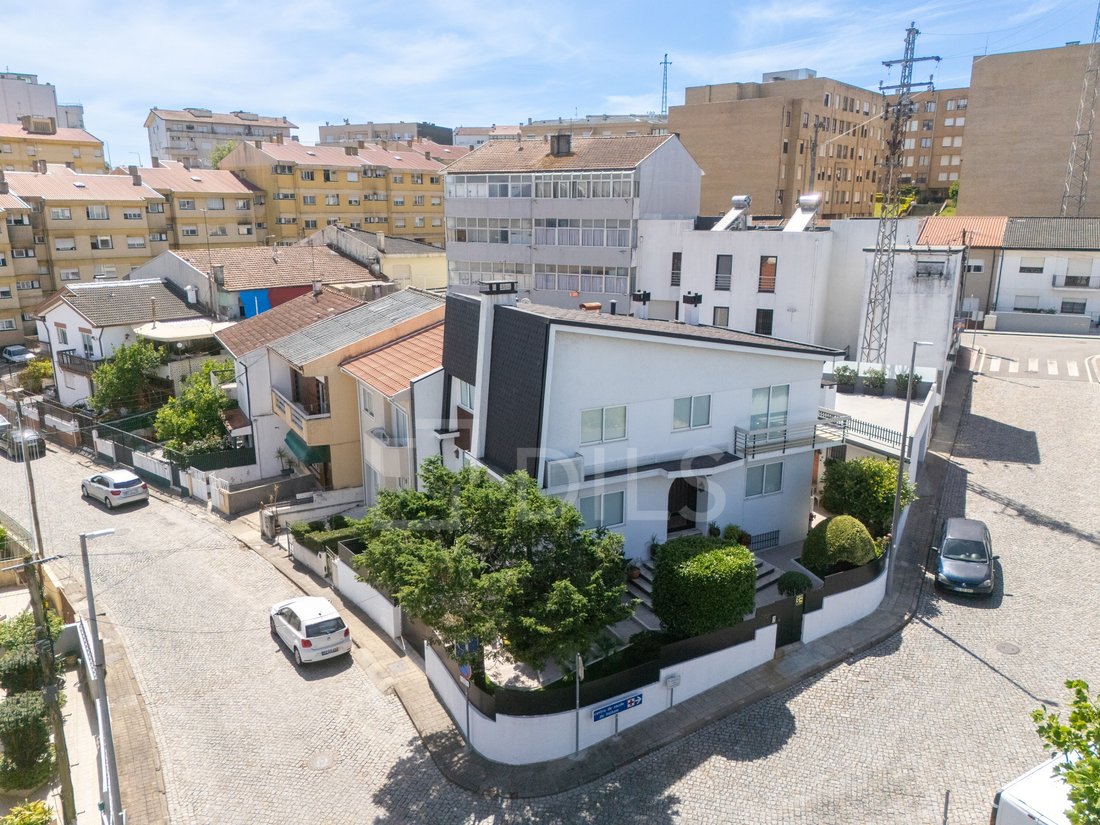 House in Gondomar (Sao Cosme), Valbom e Jovim, Porto District, Portugal 4 - 18598531