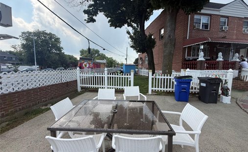 House in New York, New York, United States 1