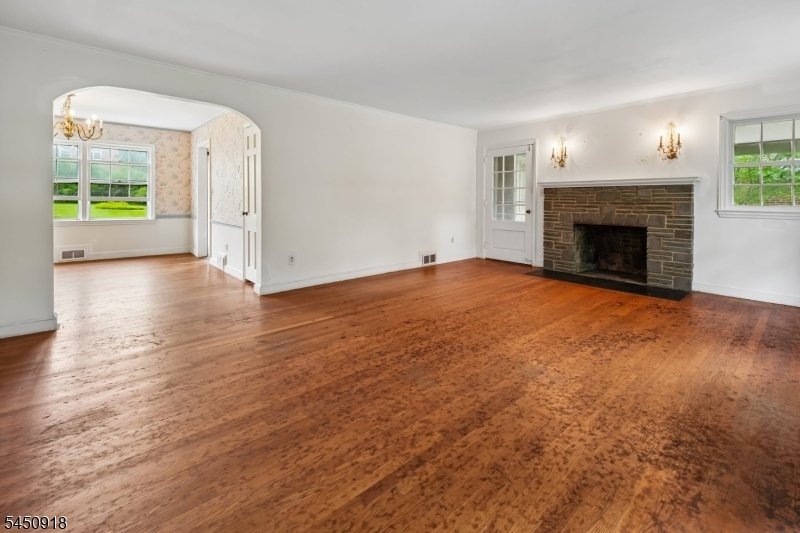 House in Summit, New Jersey, United States 2 - 18597247