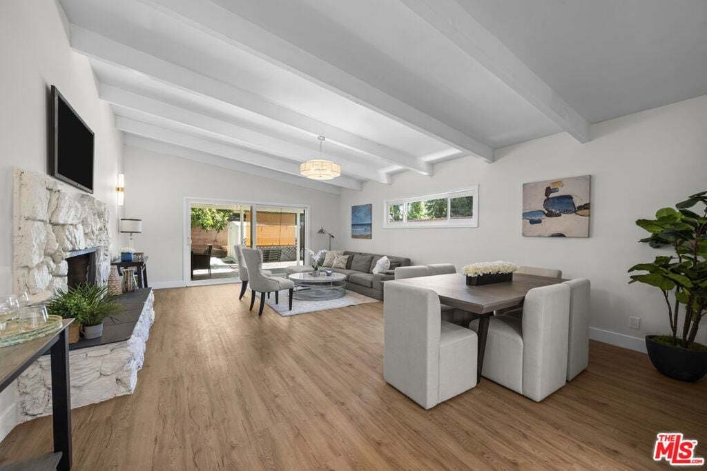 House in Los Angeles, California, United States 1 - 18601051