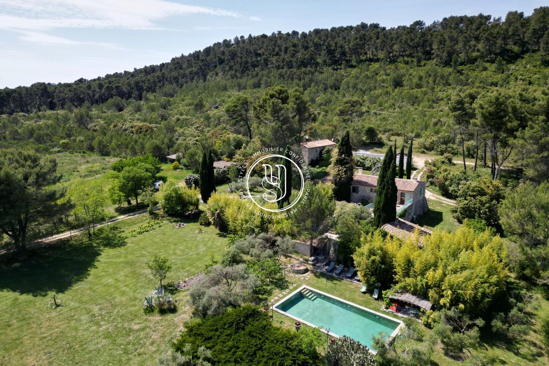 Villa in Saint-Rémy-de-Provence, Provence-Alpes-Côte d'Azur, France 2 - 18598206