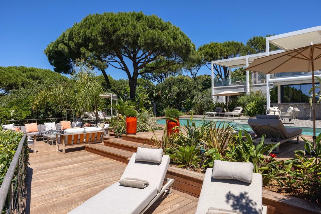 Villa in French Riviera, Provence-Alpes-Côte d'Azur, France 3 - 18598539