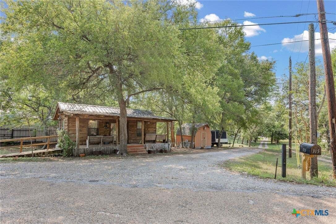 House in Bastrop, Texas, United States 1 - 18600353