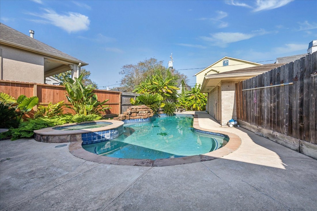 House in Houston, Texas, United States 1 - 18603538
