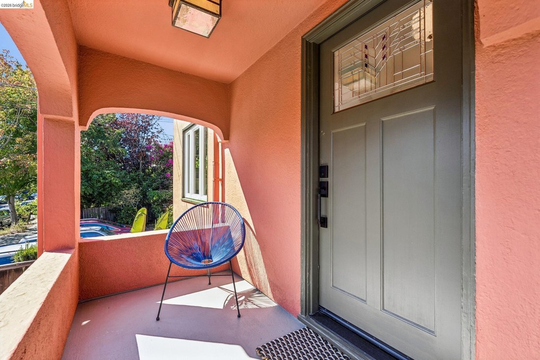 House in Oakland, California, United States 5 - 18591444