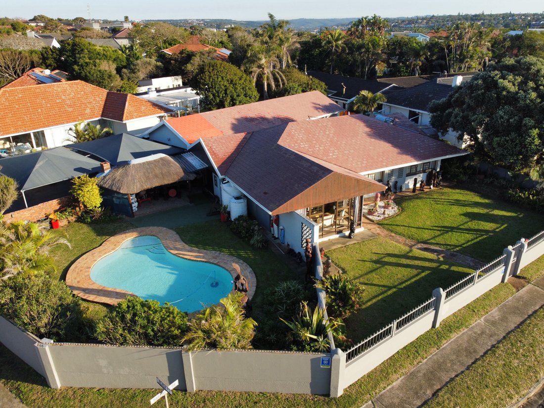 House in Nahoon, Eastern Cape, South Africa 3 - 18598875
