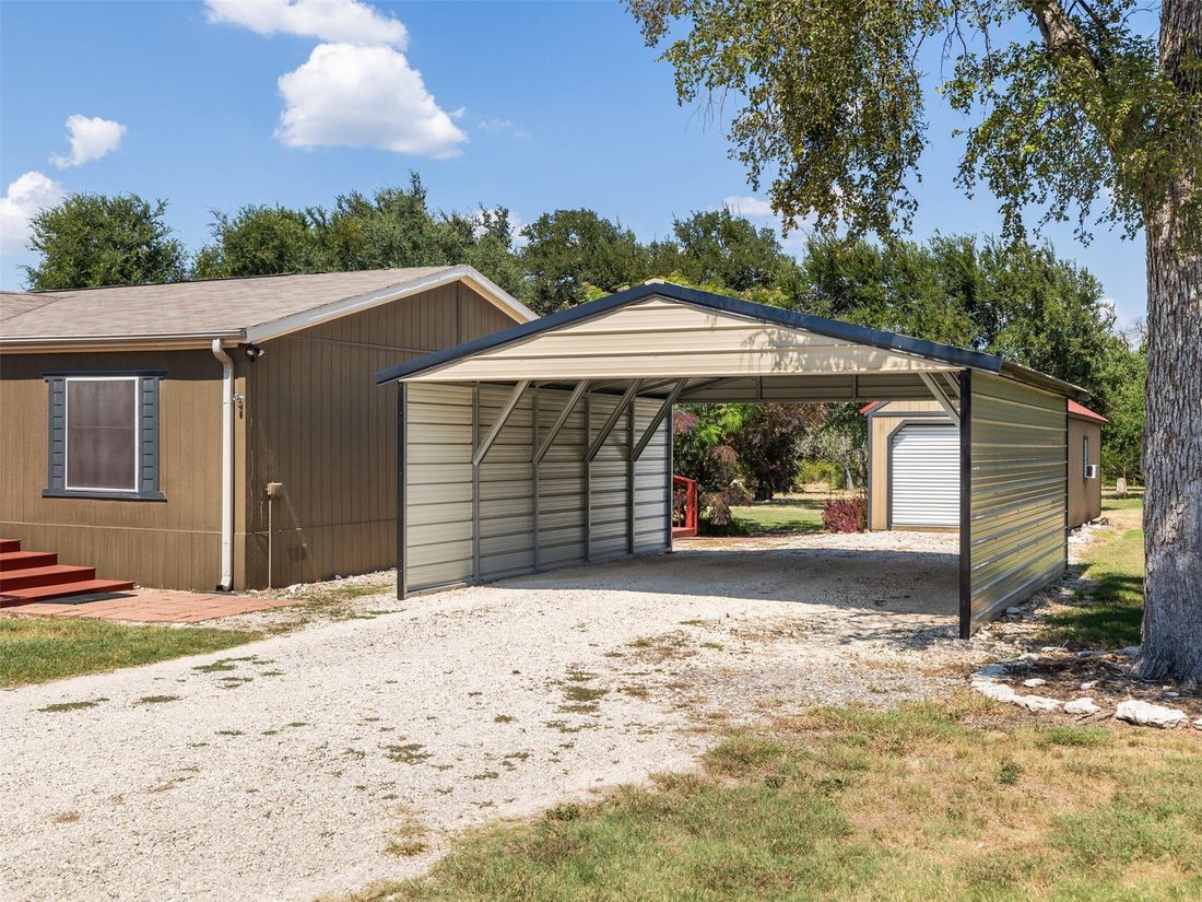 Florence, Texas, United States 4 - 18601324